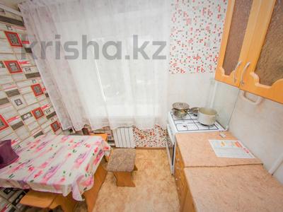 1-комнатная квартира, 35 м², 3/5 этаж помесячно, Алтынсарина за 135 000 〒 в Петропавловске