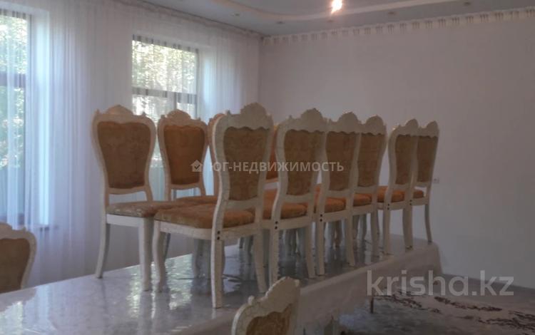 6-комнатный дом, 300 м², 6 сот., Ярошбаева за 120 млн 〒 в Таразе