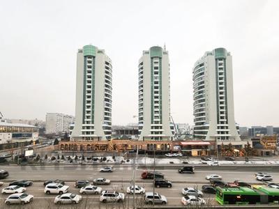 2-комнатная квартира, 60 м², 5/9 этаж, мкр Самал-2 52 за 66.5 млн 〒 в Алматы, Медеуский р-н