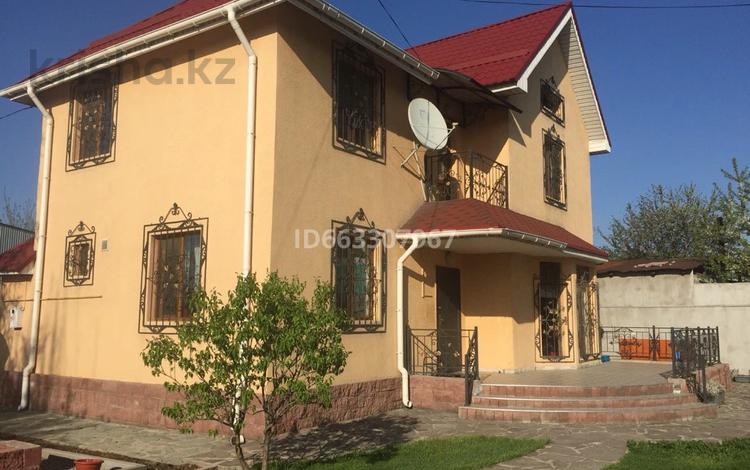 6-комнатный дом, 140 м², 6 сот., мкр Улжан-2 3 за 79 млн 〒 в Алматы, Алатауский р-н
