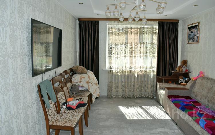 2-комнатная квартира, 44 м², 3/4 этаж, Кабанбай батыра за 15 млн 〒 в Талдыкоргане