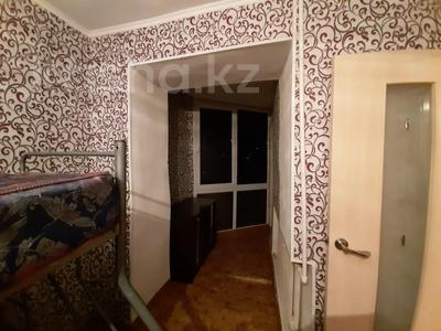 2-комнатная квартира, 43 м², Карбышева за 14 млн 〒 в Караганде, Казыбек би р-н