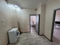 1-комнатная квартира, 40 м², 5/9 этаж помесячно, мкр Аксай-2 52 за 170 000 〒 в Алматы, Ауэзовский р-н — фото 7
