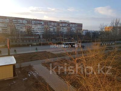 3-комнатная квартира, 61.2 м², 3/5 этаж, Назарбаева 87 за 18 млн 〒 в Павлодаре